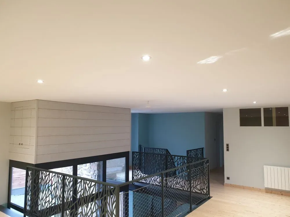 peinture mur bleu canard